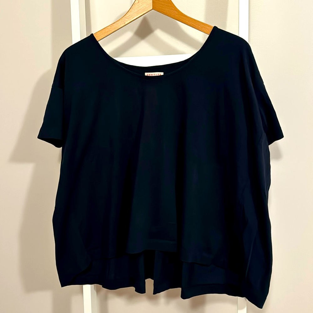 Demylee New York body top with gathered back detail - navy blue